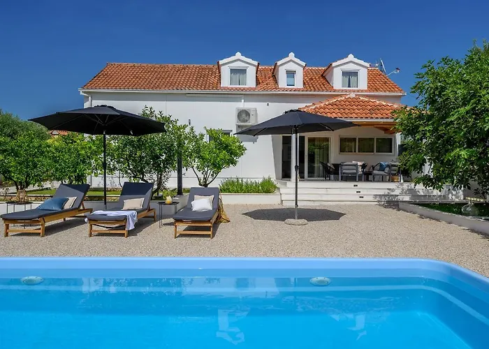 Bellezza * Milna (Brac)